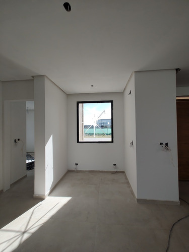 Casa En Venta De 4 Ambientes A Estrenar Barrio Privado La Magdalenas
