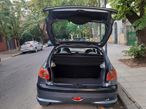 Imagen 21 de 23 de Peugeot 206