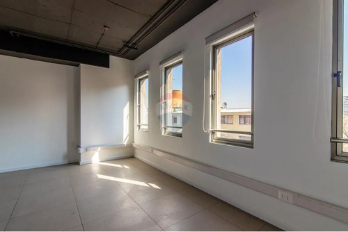 Of. Planta Libre 104,64 Mts2 Metro P. De Valdivia