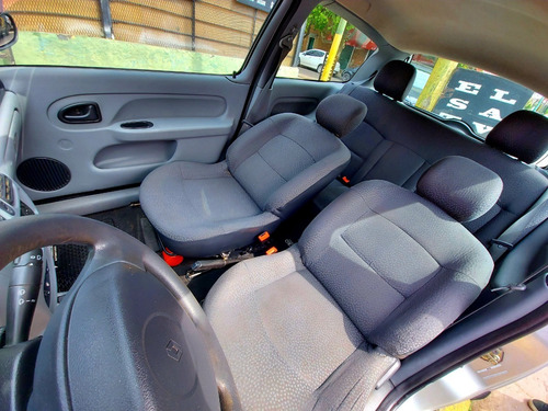 Imagen 10 de 15 de Renault Clio 2010 1.2 Nafta Tope De Gama 3 Puertas Impecable