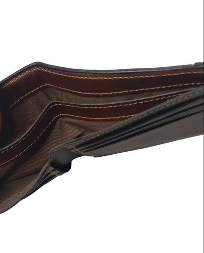 Imagen 3 de 4 de Billetera De Cuero Con Guarda Pampa