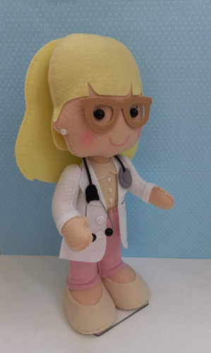 Medica Loira De Feltro - Decoração Presente Com 20 Cm