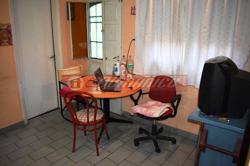 Imagen 7 de 13 de Casa En Venta En Castelar
