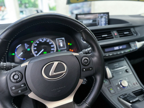 Lexus CT200h 1.8 16V HÍBRIDO 4P AUTOMÁTICO