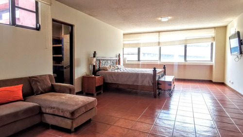 Imagen 10 de 16 de Amplio Apartamento Amueblado De 3 Habs En Alquiler En Zona 14