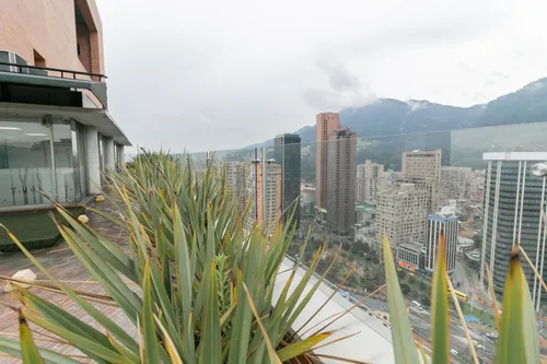 Oficina En Arriendo En Centro Internacional. Cod A1094008
