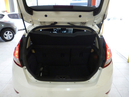 Imagen 14 de 14 de Ford Fiesta Kinetic Design 1.6 Titanium 120cv