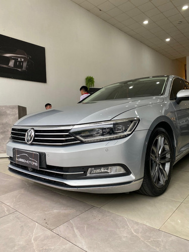 Volkswagen Passat 2.0 Tsi Highline 220cv