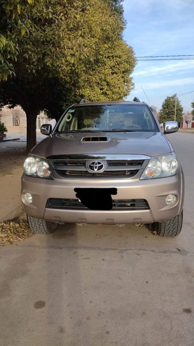 Imagen 1 de 4 de Toyota Sw4 2007 3.0 Srv Cuero