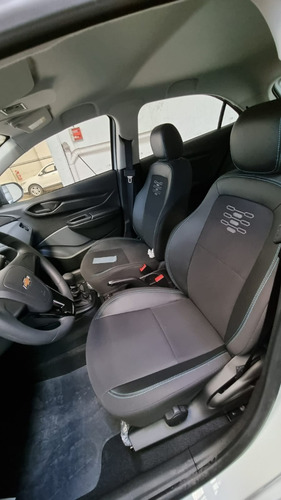 Imagen 10 de 16 de Chevrolet Onix Joy Black Entrega Inmediata (m)#5