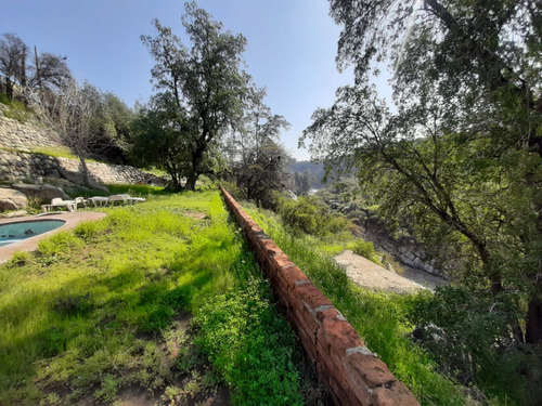 Se Vende Parcela Con 2 Casas En Pirque