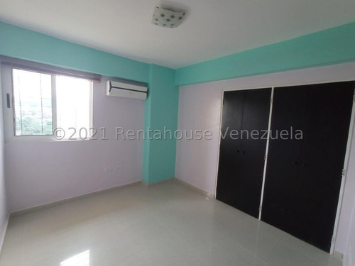 Imagen 8 de 24 de Apartamento En Venta En Las Chimeneas Valencia Carabobo 22-15641 Gerardo Guillén Rentahouse