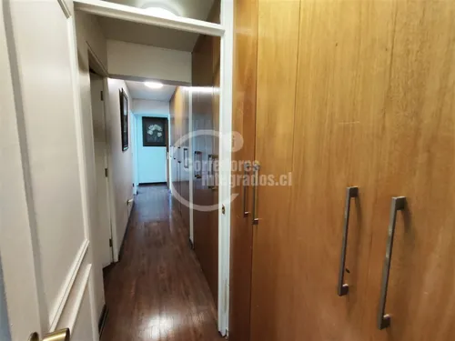 Departamento En Venta De 4 Dorm. En Raúl Labbé Lo Barnechea
