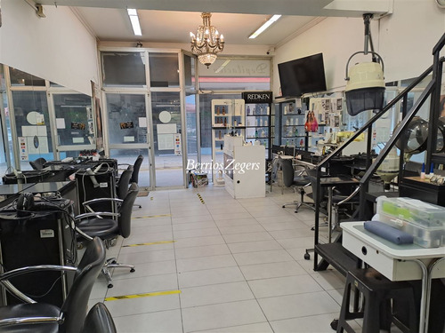 Local Comercial De 3 Niveles En Venta Cobres De Vitacura
