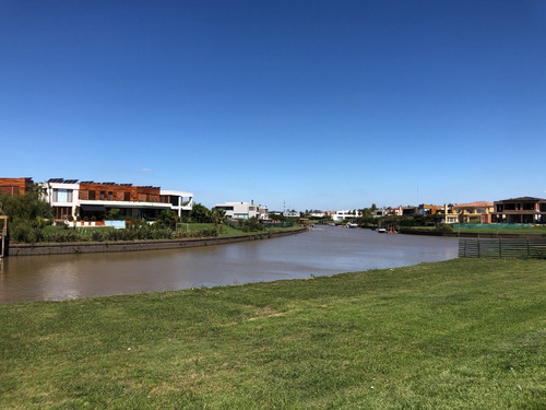 Albanueva La Mejor Vista Del Canal Central Al Rio - 1248m2