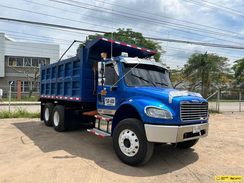 Imagen 5 de 7 de Freightliner M2 106 Dobletroque
