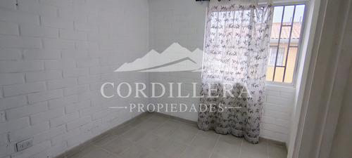 Acogedora Propiedad Ubicada En Tepas Uno Poniente