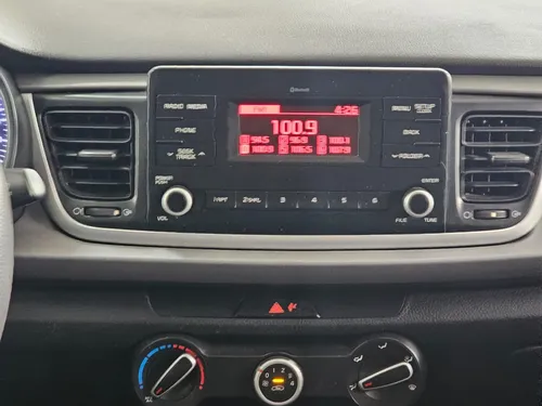 Kia Rio 1.6 Lx Sedan At