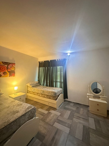 Casa En Venta En Pueblo Esther Con Jardin Y Pileta
