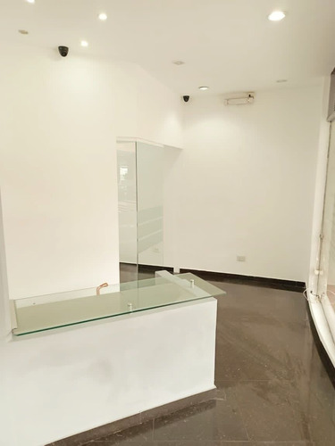 Imagen 2 de 8 de Local En Alquiler De 18.05 M2 Centro Comercial Galeria Las Americas San Antonio De Los Altos