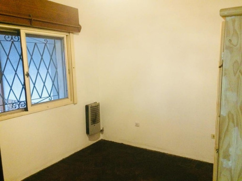 Imagen 7 de 13 de Chalet Ph De 3 Ambientes C/ Cochera En Venta - Moron Sur