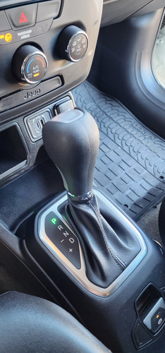 Jeep Renegade 1.8 Sport At6