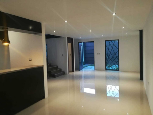 Imagen 7 de 11 de Casa En Venta