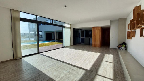 Imagen 3 de 16 de Casa - Ayres De Benavidez