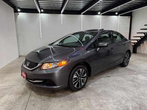 Honda Civic 1.8 Ex Sedan L4 . At