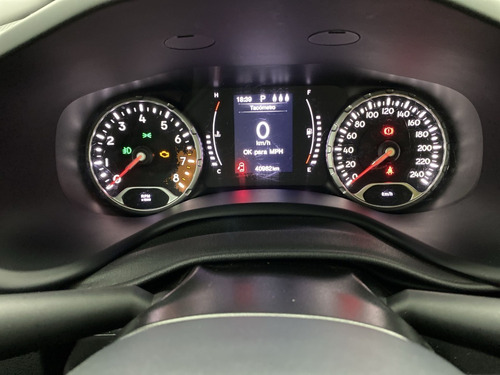 Imagen 19 de 25 de Jeep Renegade 1.8 1.8 Sport Plus