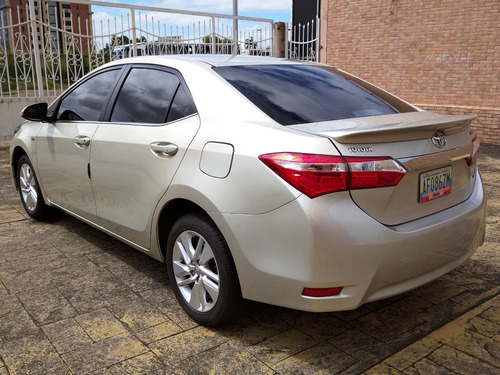 Imagen 4 de 18 de Toyota Corolla Gli