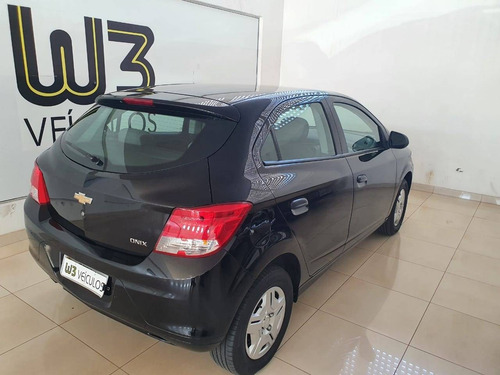 Imagem 5 de 7 de Chevrolet Onix 1.0 Mpfi Joy 8v Flex 4p Manual