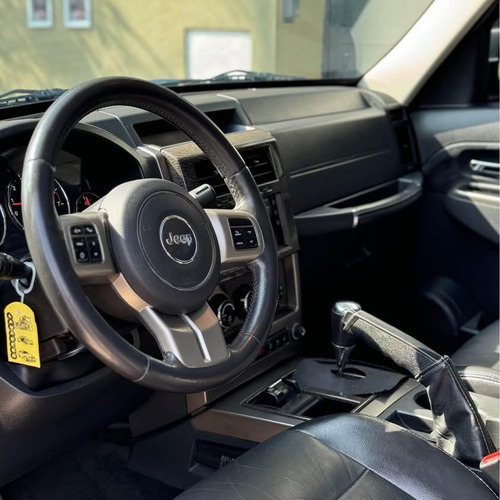 Jeep Cherokee 3.7 Limited 205hp Atx