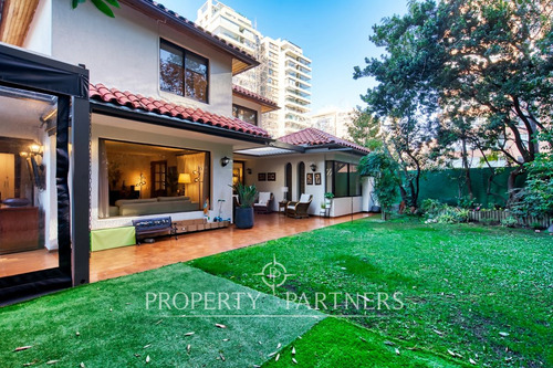 Estupenda Casa Comercial Y Residencial, Con La Mej...