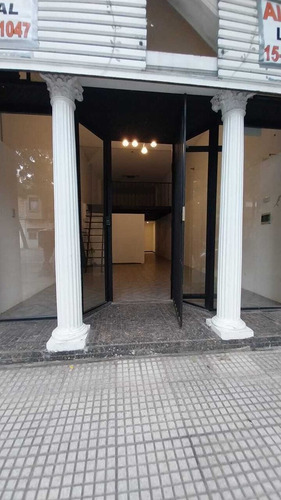Local En Venta En Villa Ortúzar, Capital Federal, Buenos Aires