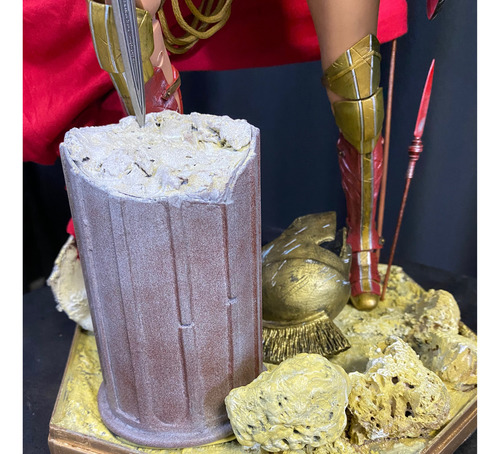 Mulher Maravilha 1/4 Neca Wonder Woman 45cm Base Custom (Recondicionado)