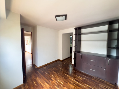 Vendo Apto 123m2 2h/2b/2p Los Samanes 4306