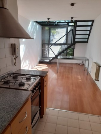 Imagen 1 de 6 de Venta: Moderno Loft 2 Amb En Bernal Centro