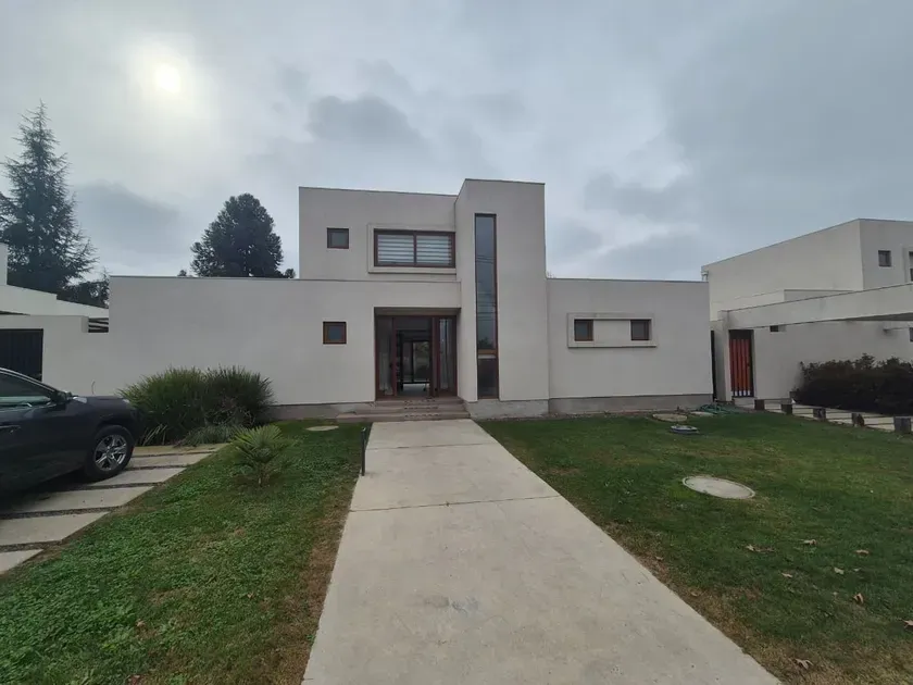 Imagen 1 de 16 de Exclusiva Casa Arriendo En Condominio Doña Constanza, Talca