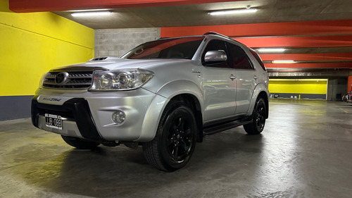 Toyota Hilux SW4 3.0 I Srv At C/cuero 4x4 (2009)