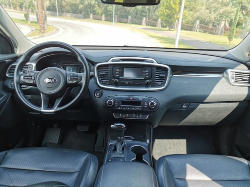 Imagen 11 de 13 de Kia Sorento 2017 3.4 3.3l Ex At
