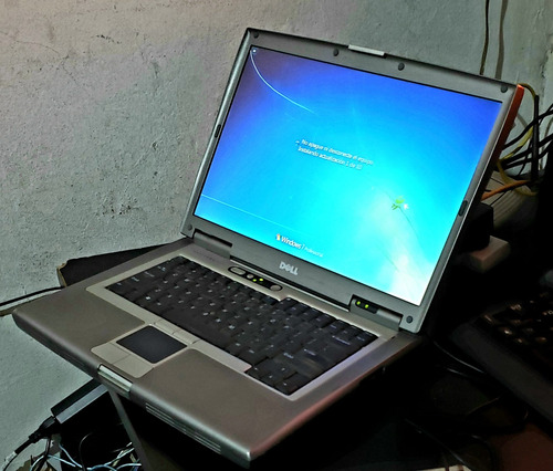 Imagen 3 de 3 de Notebook Dell Latitude D810