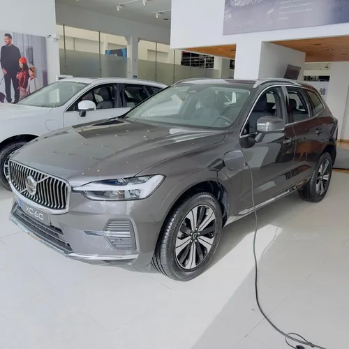 Volvo XC60T8 Plus