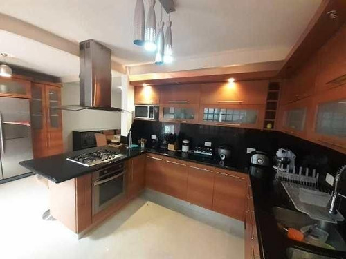 Imagen 6 de 13 de Venta De Townhouse En Avenida Juan Baustista, Isla De Margarita 0424 8255686