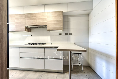 Excelente Duplex Con Quincho En Azotea, Dehesa Cen...