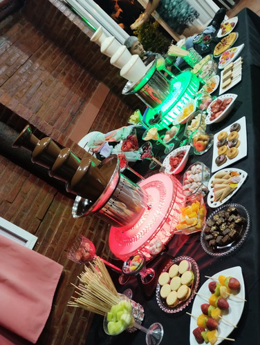 Alquiler De Cascadas De Chocolate