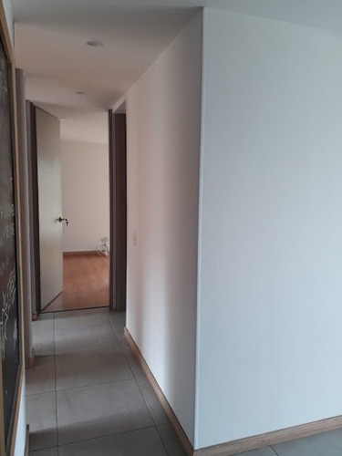 Imagen 12 de 28 de Apartamento En Arriendo Alto Del Perro 279-19454