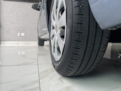 Toyota Yaris 1.5 Xl Plus Connect 16v Cvt 5p