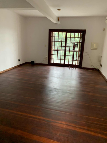 Sobrado Zona Sul Com 2 Apartamentos, Terraço, Lareira,pomar