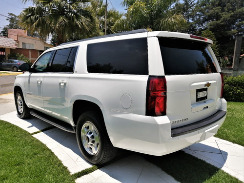 Imagen 6 de 15 de Suburban Hd 2016 4x4 6.0 (g) Blindaje Nivel 5 Plus Blindada